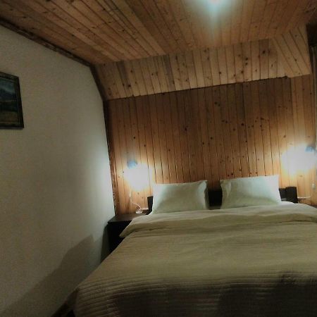 Cottage Palitra Yablunytsya Εξωτερικό φωτογραφία