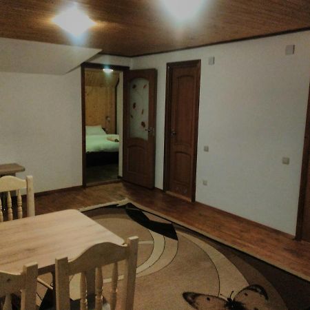 Cottage Palitra Yablunytsya Εξωτερικό φωτογραφία